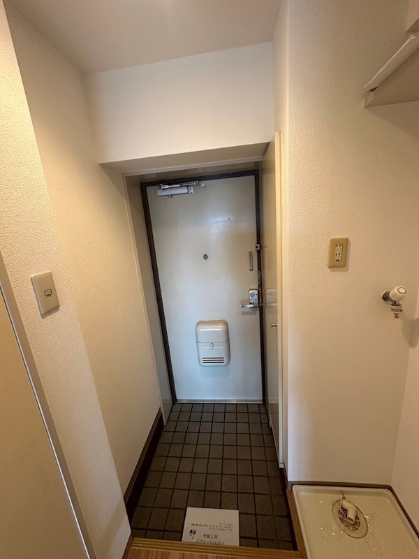 パークヒル舎人   玄関