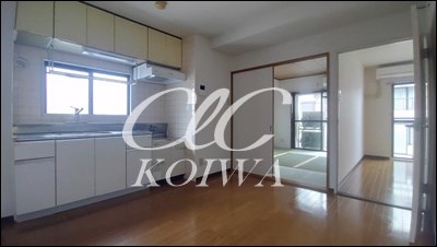 第六石井ビル リビング