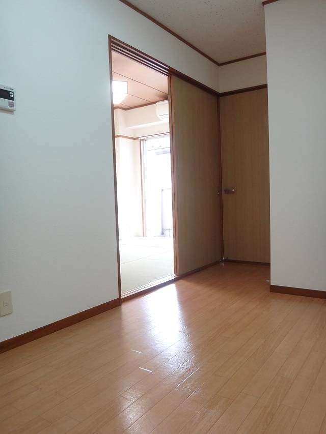 第三田嶋ビル   ベッドルーム