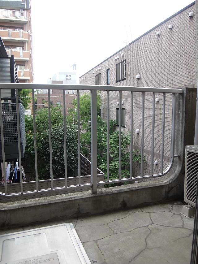 第三田嶋ビル   ベランダ