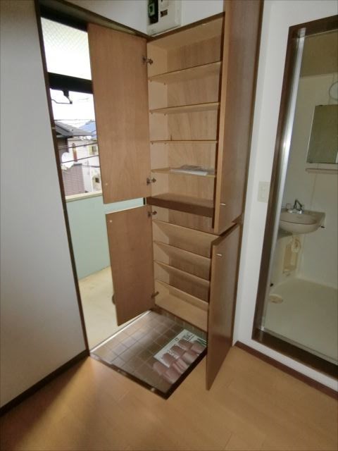 清和ハイツ  玄関