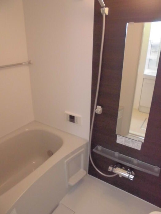 フェアハウス 風呂画像