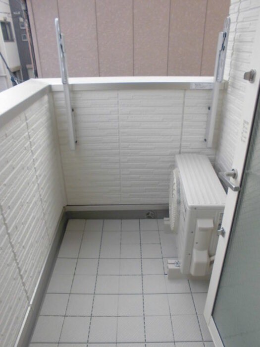 フェアハウス ベランダ