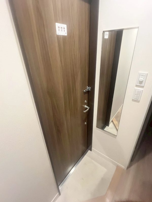 グランソレイユ 玄関