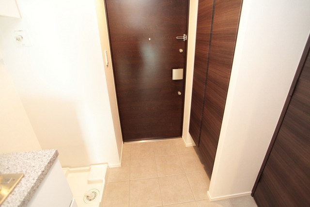 パークハビオ人形町 玄関