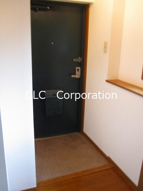 行平コーポラス 玄関