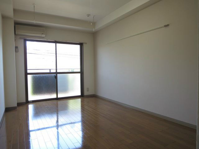 フローラ水山Ⅱ ベッドルーム