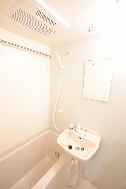 アッヴェニーレ 風呂画像