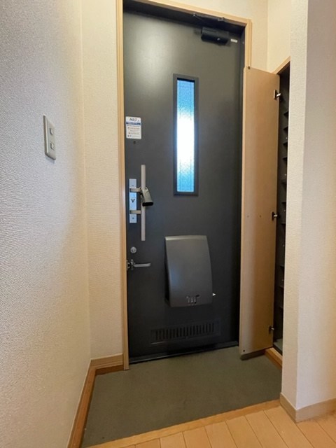 トップガーデンB 玄関