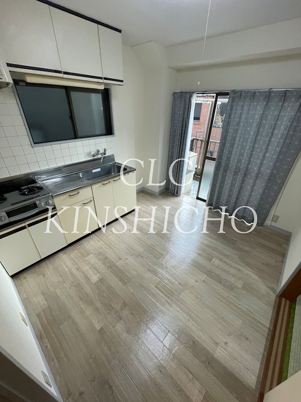 向島ロイヤルハイツ リビング