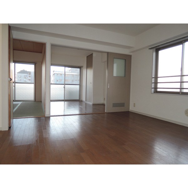 サンコーレジデンス リビング