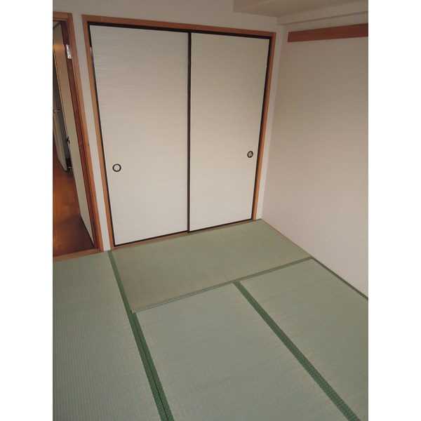 サンコーレジデンス ベッドルーム