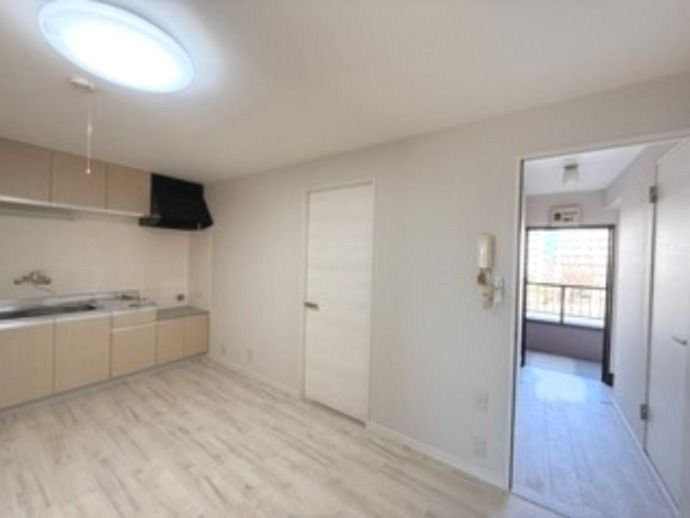 エレガンス浜中 リビング