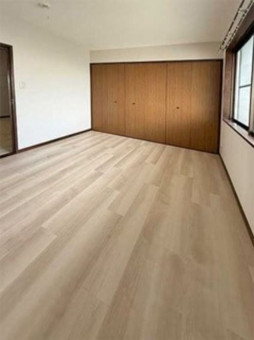 エレガンス浜中 ベッドルーム