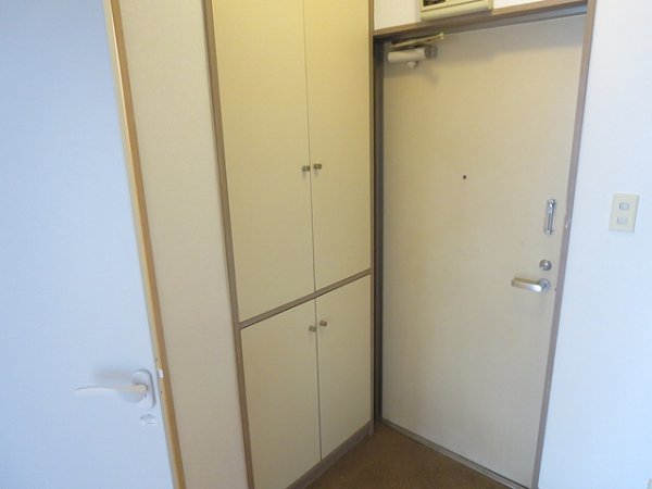 小島アパート 玄関