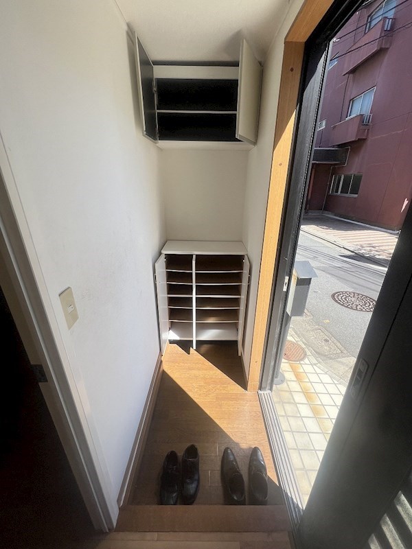 グランデ山和 玄関