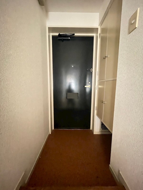 グランベール３号館 玄関