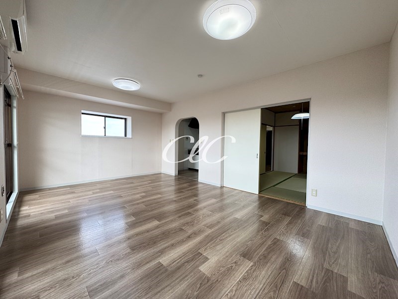 シュロス中之庭 リビング