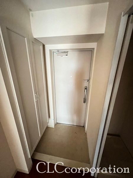 リバーサイドプレーヌ 玄関