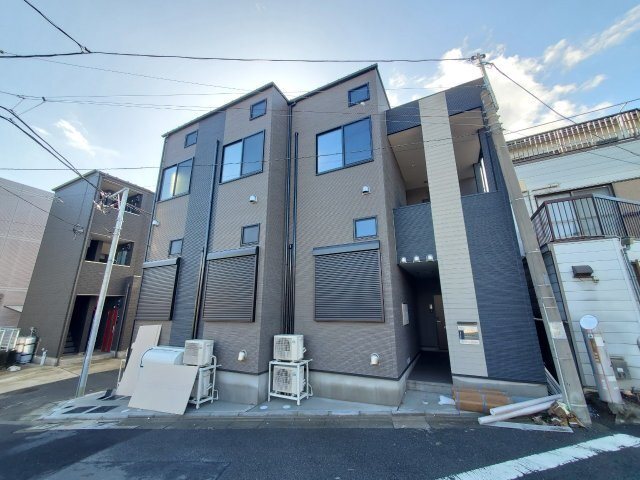 カーサソラーナ 208号室 外観