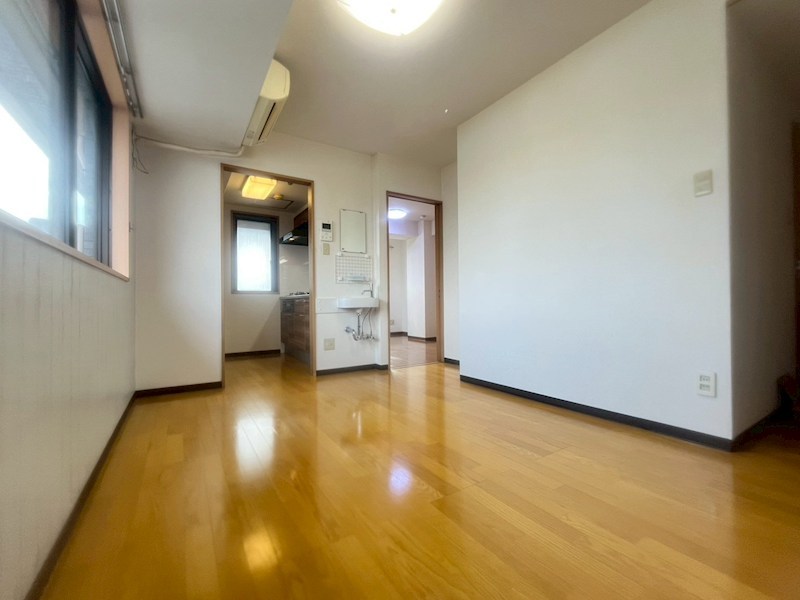 ヒルズ西竹ノ塚 リビング