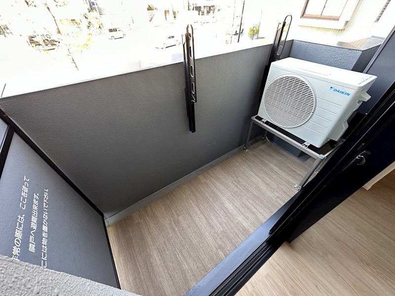 ダーシャモリ ベランダ