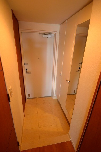 ロイヤルパークスタワー南千住 玄関