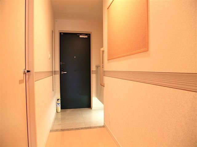 ロイヤルパークス西新井 玄関