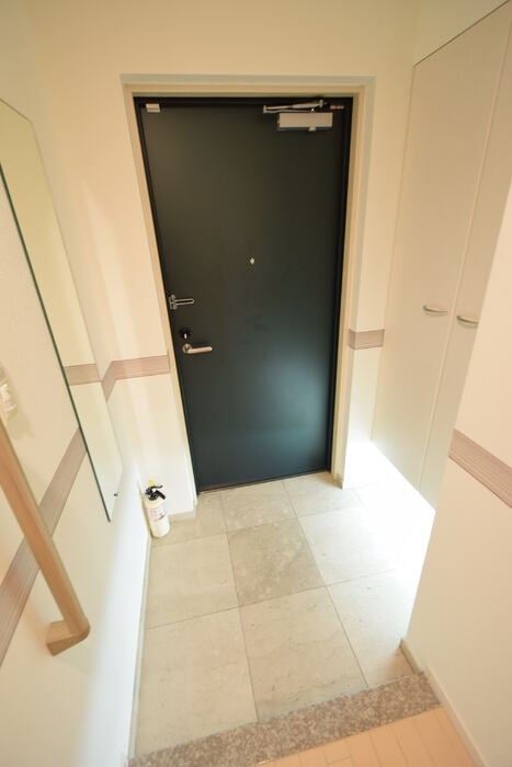 ロイヤルパークス西新井 玄関