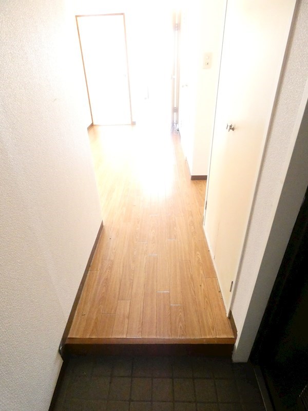 カーサデフローラ 玄関