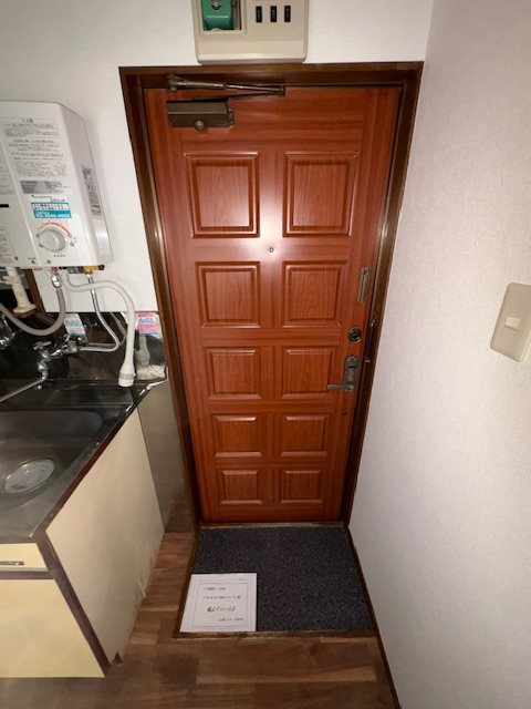 第二泉水コーポ 玄関