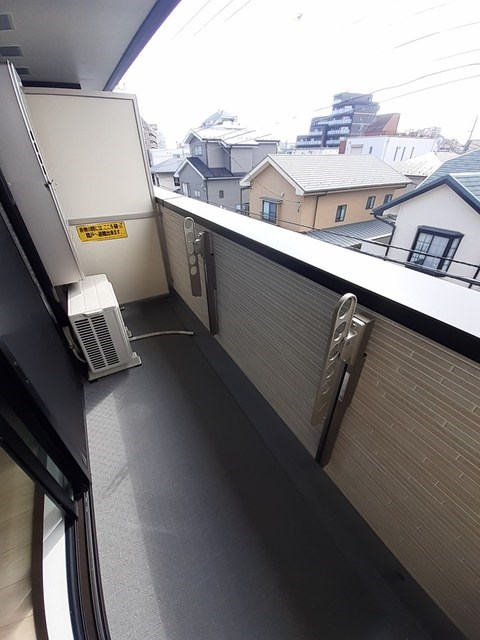 ラリュール ベランダ