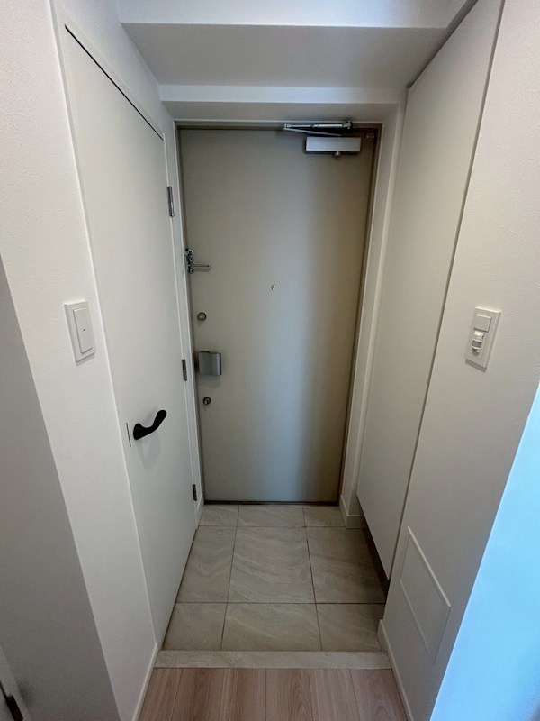 クラリティア西日暮里 玄関