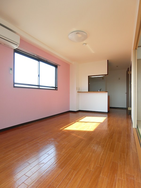 バルーム リビング