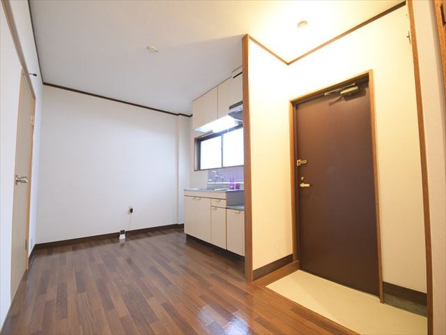 サワーハイツ中央本町 玄関