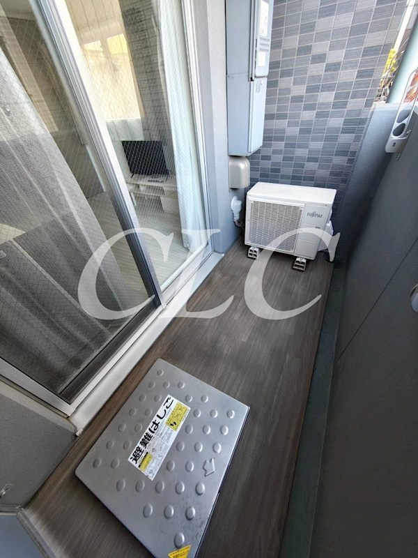 Totsu Residence Kaminarimon(ﾄｳﾂｳ　ﾚｼﾞﾃﾞﾝｽ　ｶﾐﾅﾘﾓﾝ) ベランダ