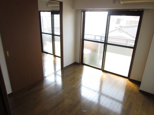 サンモールワタナベ ベッドルーム