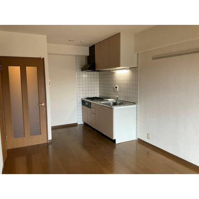 ドミールコンフォール親水公園 リビング