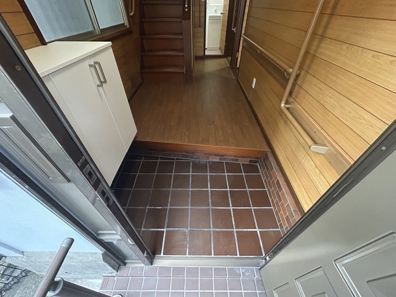 北区神谷１丁目貸家 玄関