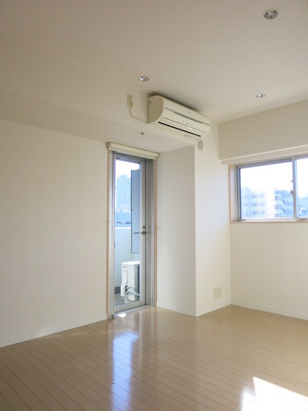 ドゥーエ新富町 ベッドルーム