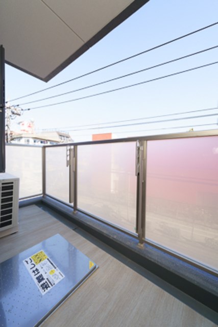 Sunny Side Forest ベランダ