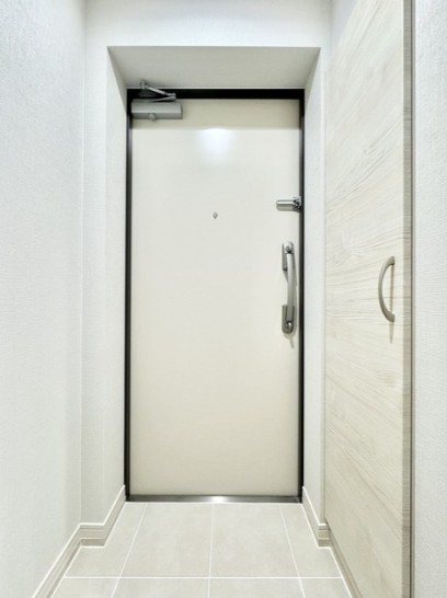 コンフォリア西尾久 玄関