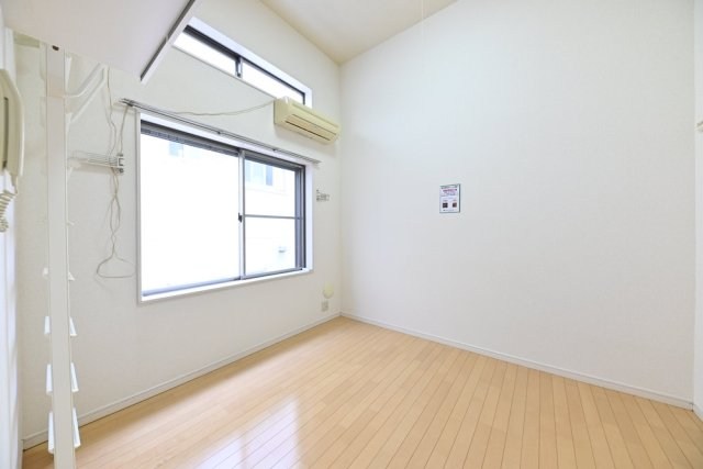 ハピネス上中里 リビング