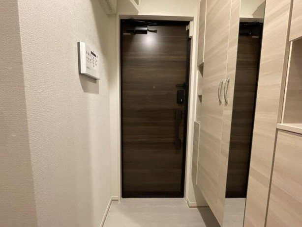 ウィンドテラス荒川 玄関