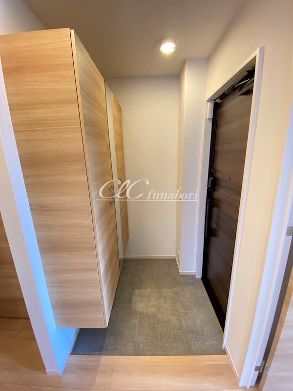 アンソレイエ 玄関