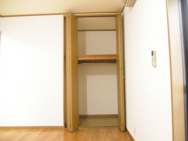 プルチーノ ベッドルーム