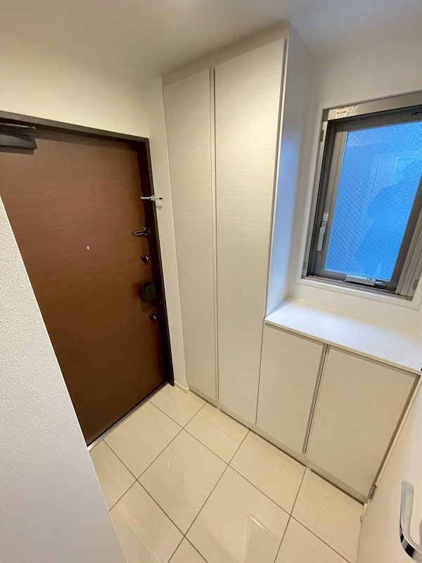 プライマル上野・稲荷町 玄関