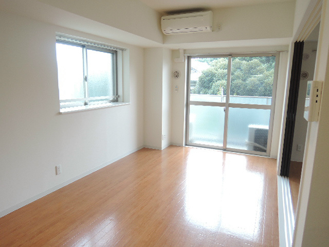 ラフィーネＳ リビング