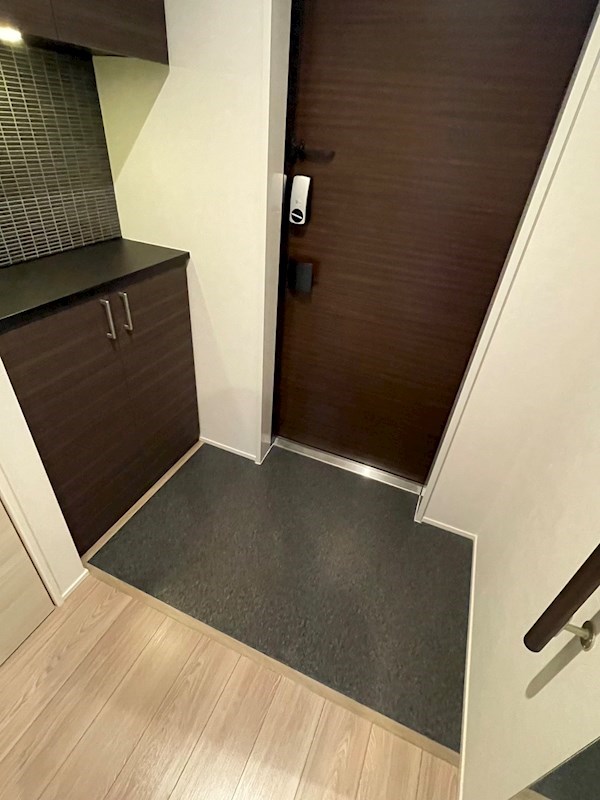 ディアコート西新井 玄関