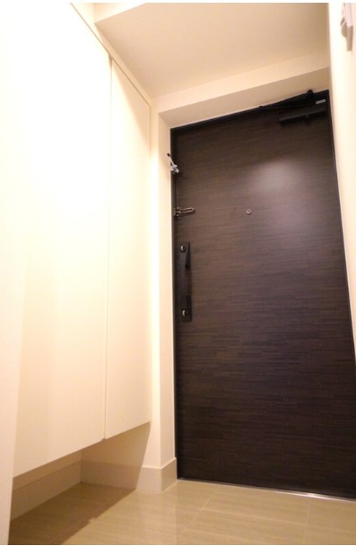 アヴァンカーサ町屋 玄関